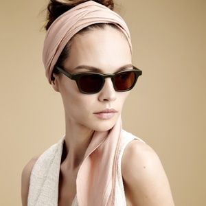 Carla Colour Gaka Sunglasses in Dark Green